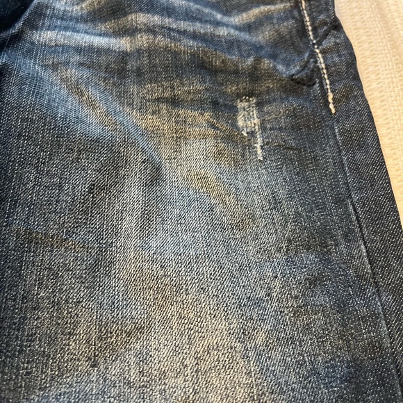 #3333. UnionBay Straight Jeans Slightly Distressed. Size 32X32 NWT - Picture 3 of 13